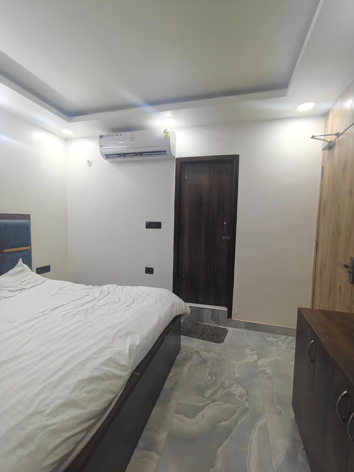 Hotel Love Inn 勒克瑙 外观 照片